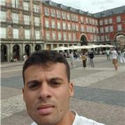 Offro lezioni online per bambini e ragazzi che abbiano la necessità di migliorare nella lingua inglese.